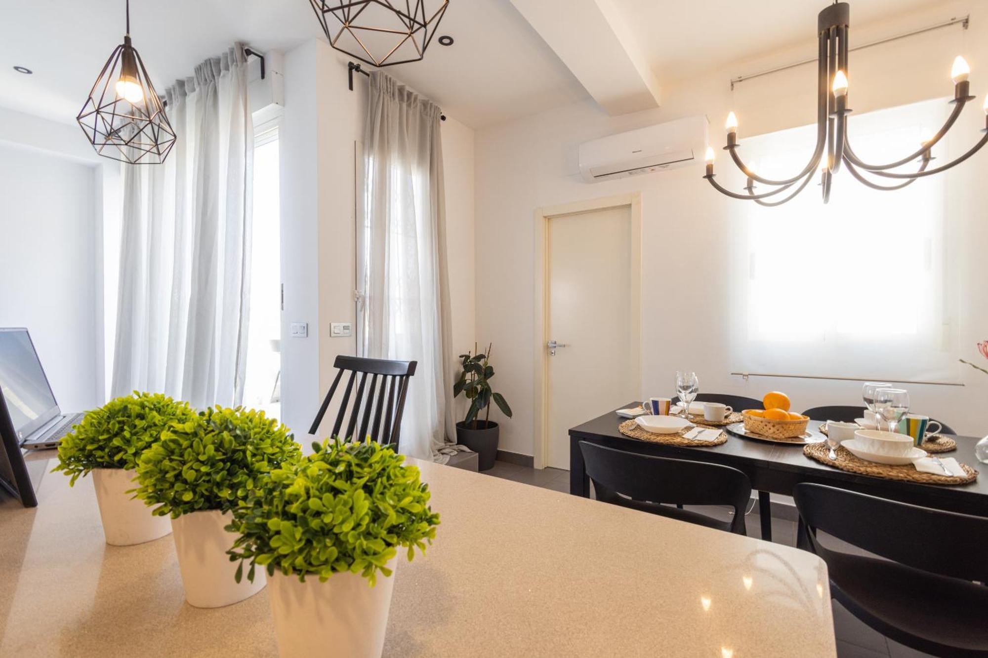 Florit Flats - Stylish 2 Bedroom Ac Wifi Terrace Attic In Valencia Center エクステリア 写真